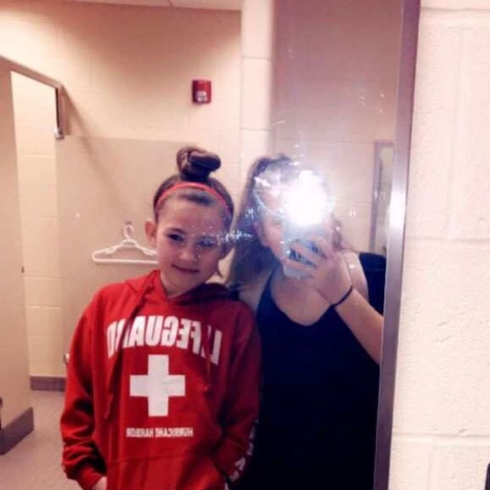 Meet your Posher, Thalia